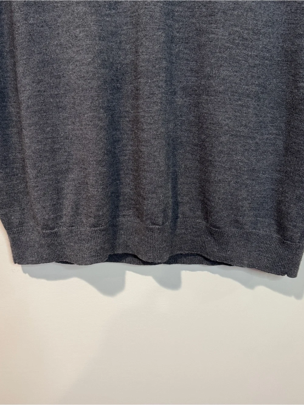 Jos. A. Bank Signature Collection Grey 100% Merino Wool V Neck Sweater Vest XL